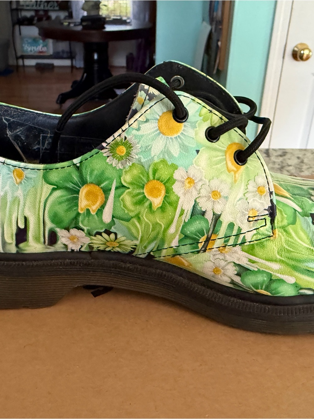 NEW Dr. Martens 1461 Paint Slick Backhand Floral Daisy Shoes Women’s Size 10 NIB - Picture 3 of 6